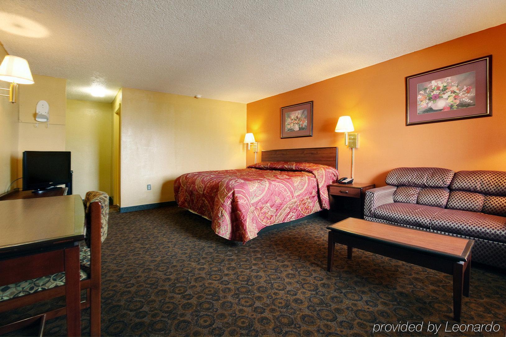 Americas Best Value Inn And Suites Greenwood Room photo