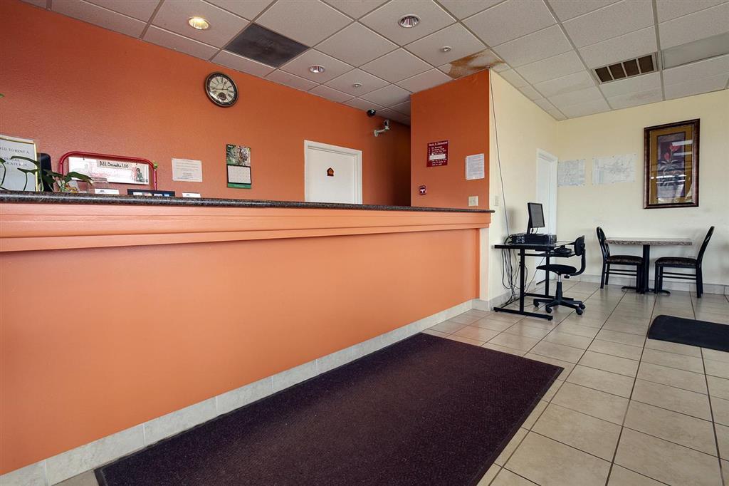 Americas Best Value Inn And Suites Greenwood Interior photo